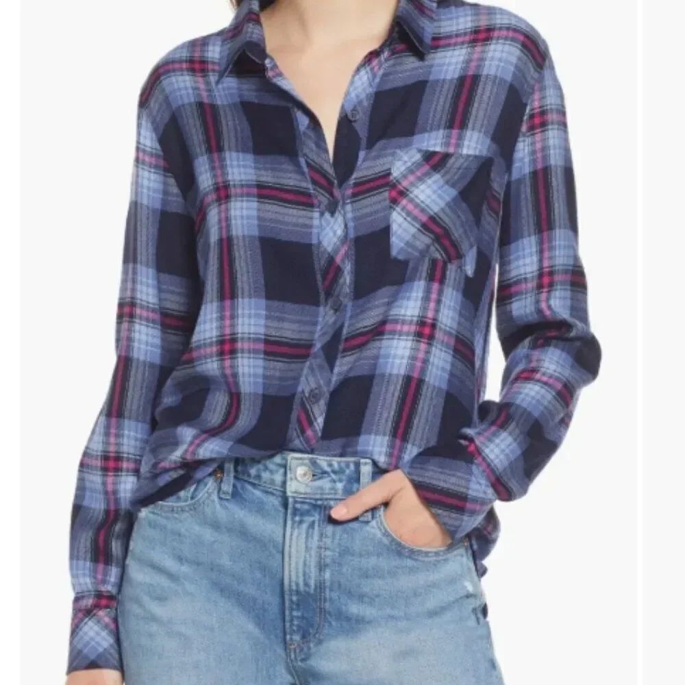 Like New! Rails Hunter Plaid Button-Up Shirt in Dusk in Size M